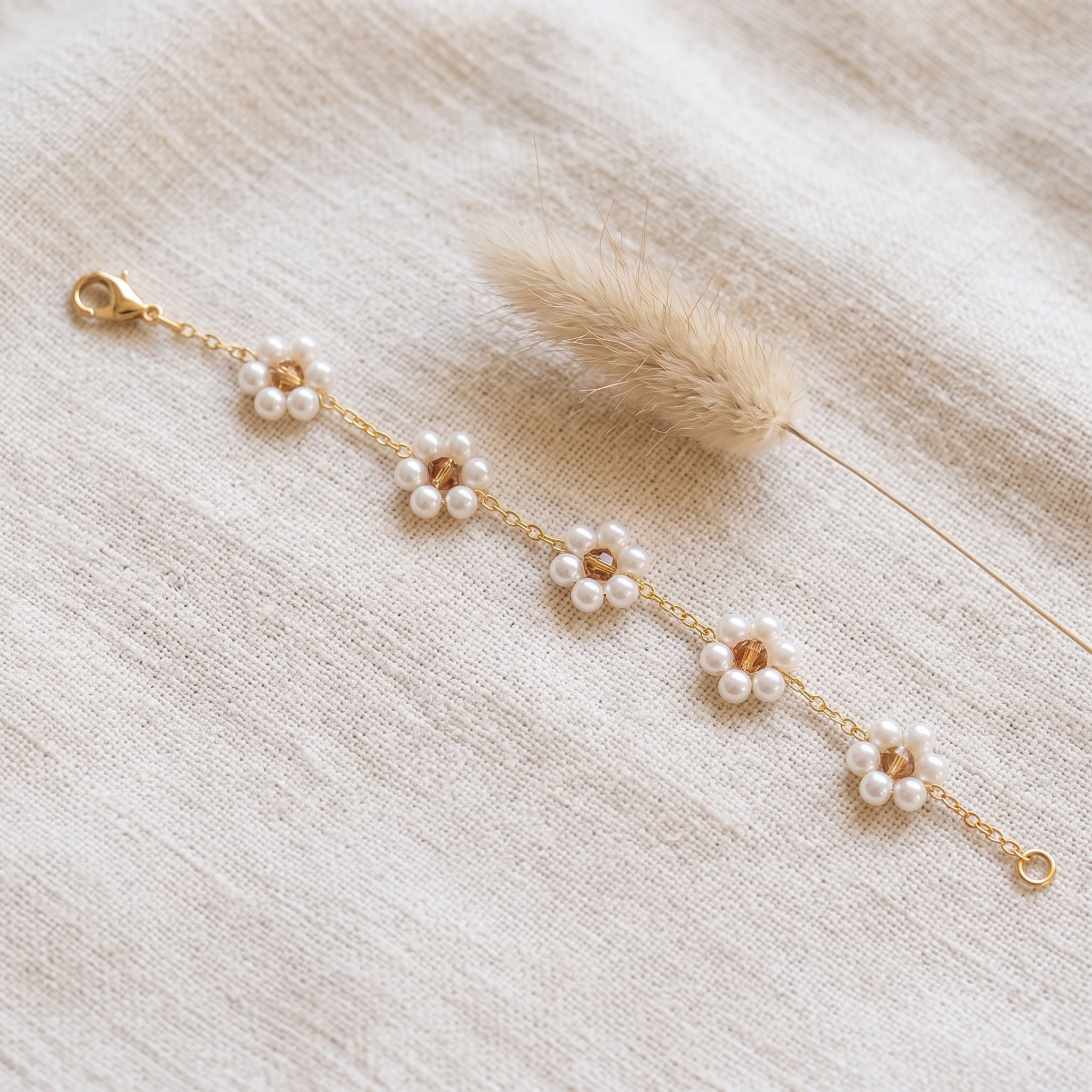 Minimalist Pearl Blossom Bracelet